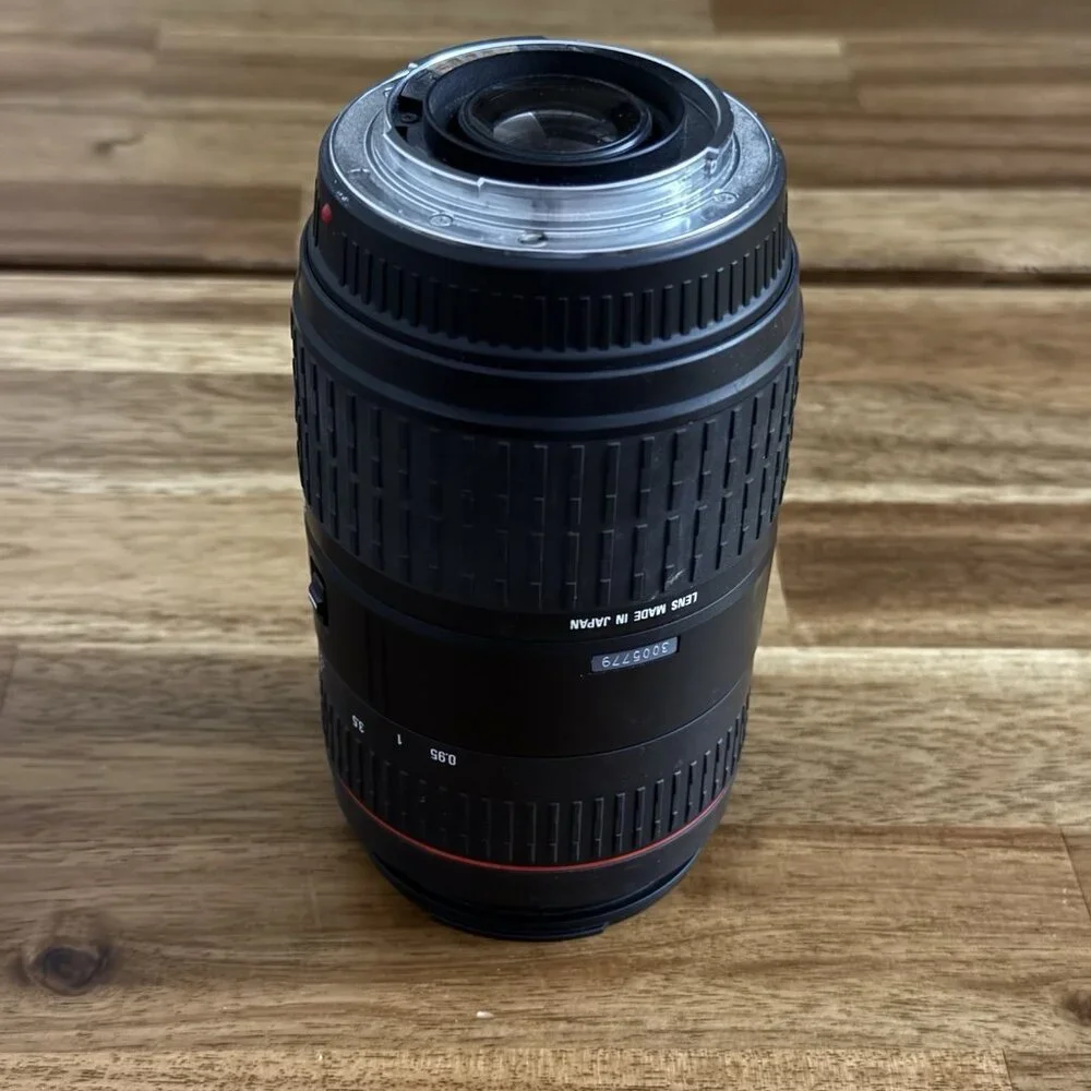 Sigma 70-300mm 1:4-5.6 DL MACRO Super‎ Lens for Minolta Sony Untested READ